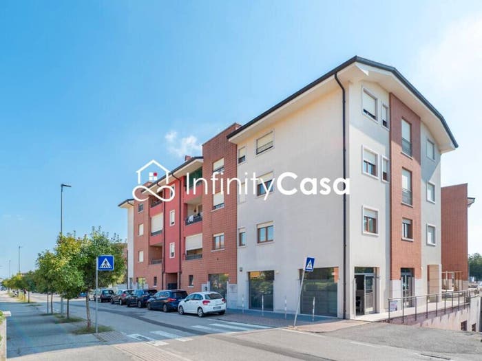 Appartamento bilocale in vendita in Via Chiesolina, Centro, Sommacampagna