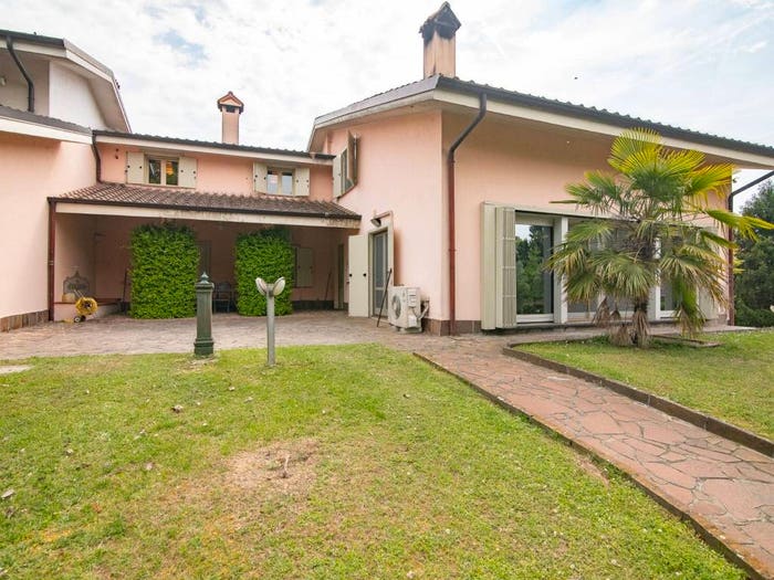 Casa con 6 locali in vendita in Via Giuseppe Parini, Muzza Sant'Angelo, Cornegliano Laudense
