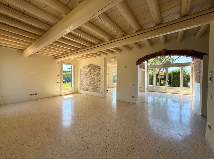 Casa con 6 locali in vendita in Via Cesare Battisti, Centro, Camponogara