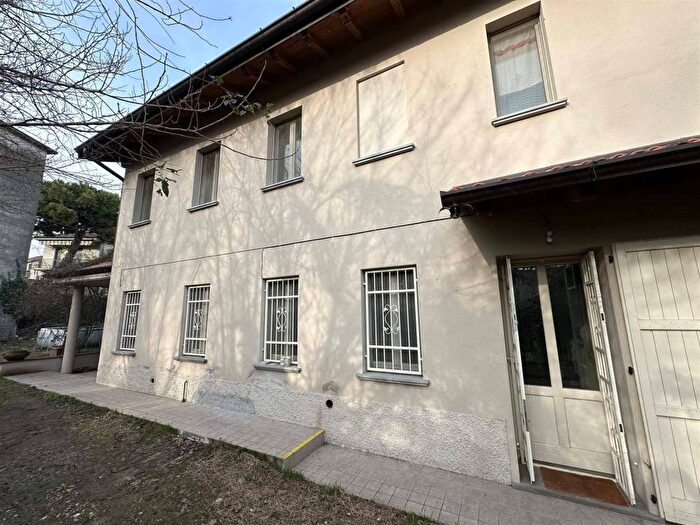 Casa quadrilocale in vendita in Via Vicinale, Centro, Sant'Angelo Lodigiano