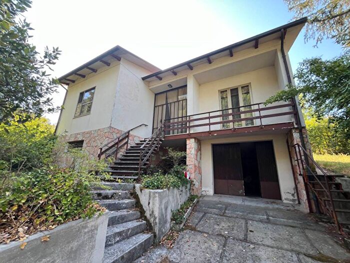 Casa con 6 locali in vendita in Ledimar Baratoff, Pesaro