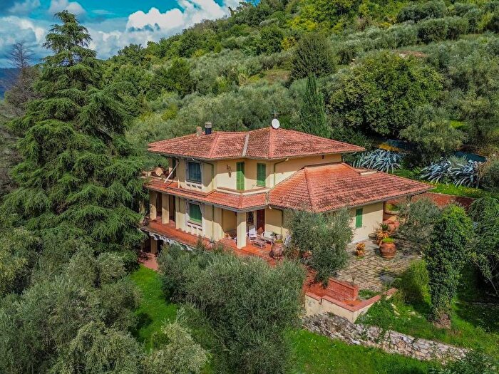Casa con 5 locali in vendita in Via di Gragnano, Centro, Monsummano Terme