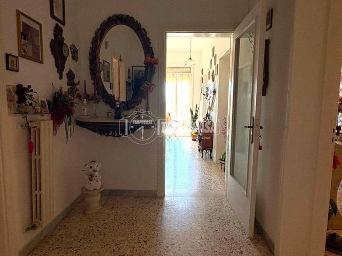 Appartamento con 6 locali in vendita in Via Ettore D'Amore, Scorrano