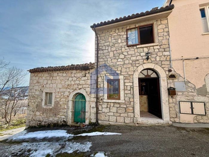 Casa con 6 locali in vendita in Via Guglielmo Marconi, Centro, Montenerodomo