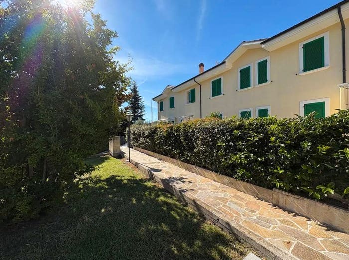 Appartamento quadrilocale in vendita in Via del Conero, Marcelli, Numana