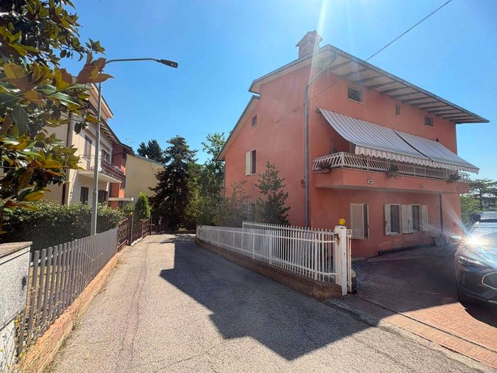 Casa con 6 locali in vendita in Via dell'Uva, Ponte San Giovanni Balanzano, Perugia