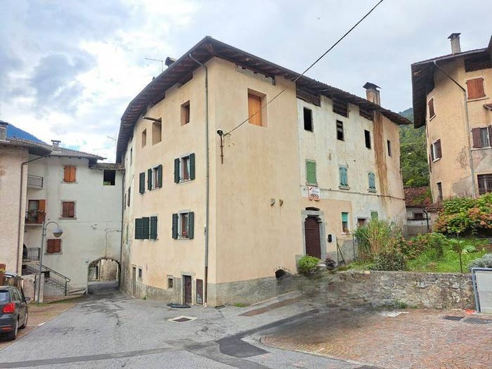 Appartamento quadrilocale in vendita in bersone via trento, Valdaone