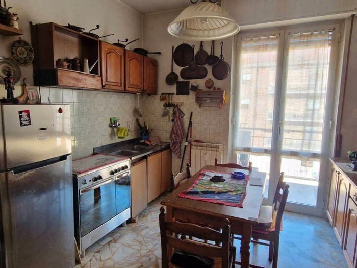 Appartamento quadrilocale in vendita in Via Monsignor Bertolotti, Centro, Cairo Montenotte