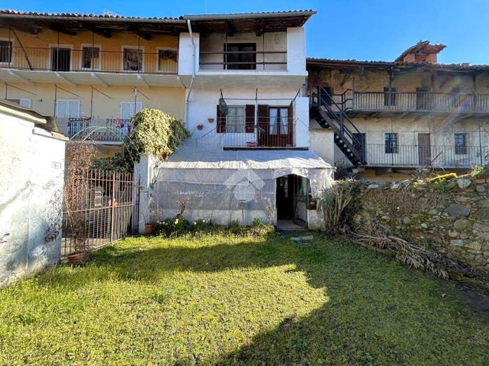 Casa con 5 locali in vendita in Vicolo Civino, Vialfrè