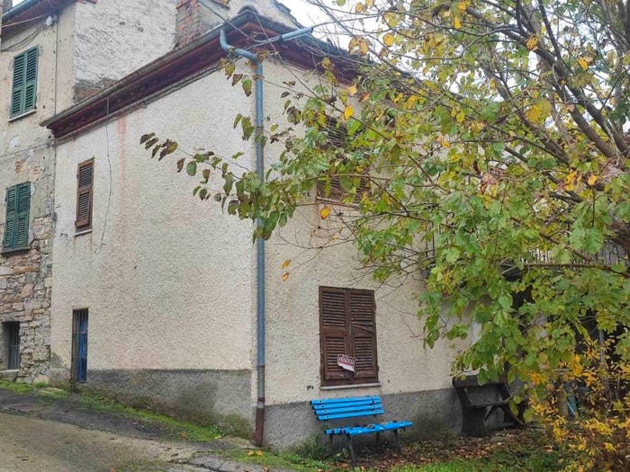Casa quadrilocale in vendita in Semega, Cantalupo Ligure