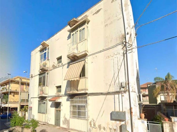Appartamento con 5 locali in vendita in Via IV Novembre, Centro, Aci Catena