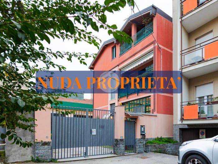 Appartamento trilocale in vendita in Via Arona, Castellazzo Ospiate, Bollate