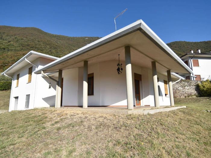 Casa quadrilocale in vendita in Contrà Castelvecchio, Campese, Bassano del Grappa