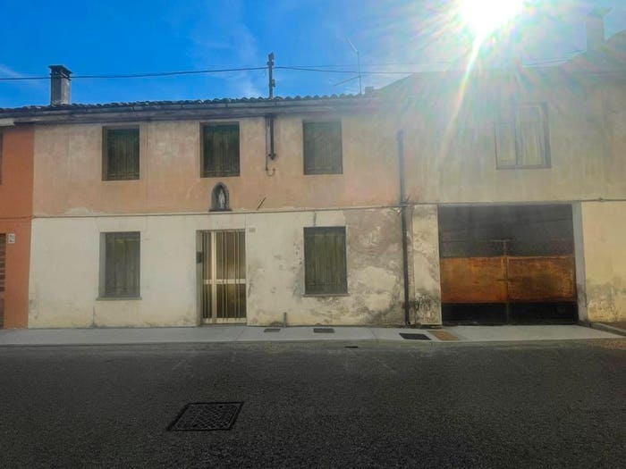 Casa con 5 locali in vendita in Via Monte Grappa, Centro, Gonars