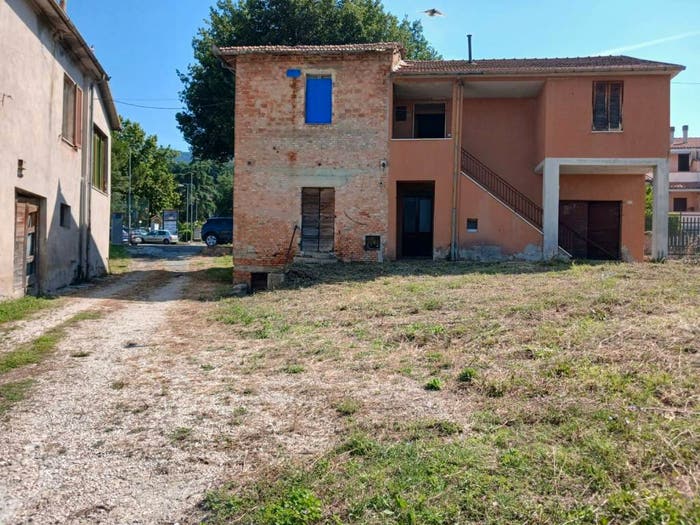 Casa con 5 locali in vendita in Località Acquavogliera, San Gemini