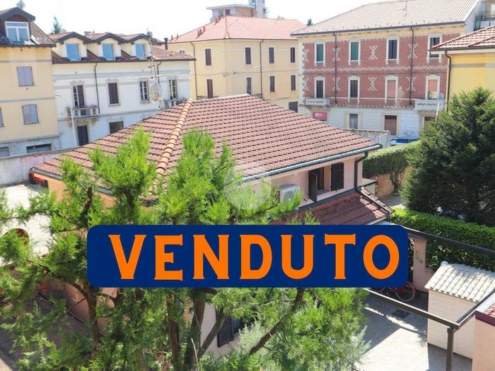 Casa trilocale in vendita in Via De Amicis, Centro, Rho