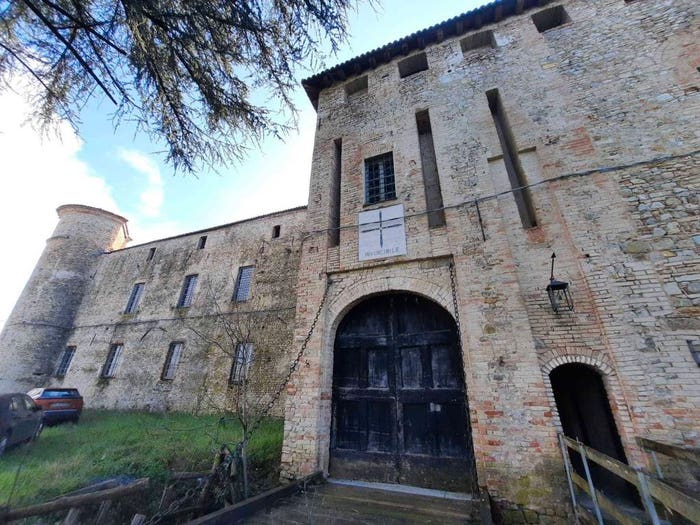 Casa con 6 locali in vendita in Frazione Travazzano, Carpaneto Piacentino