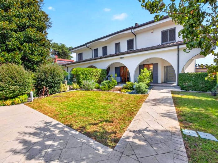 Casa con 5 locali in vendita in Via Campo Gallo, Centro, Arese