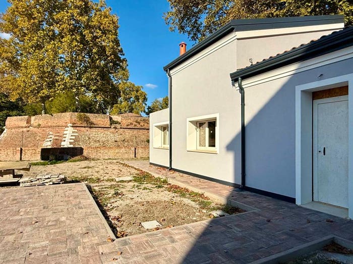 Casa trilocale in vendita in Via Colombarola, Via Pomposa, Ferrara