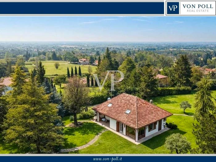 Casa con 6 locali in vendita in Strada Giuseppe Mazzini, Centro Storico, Parma