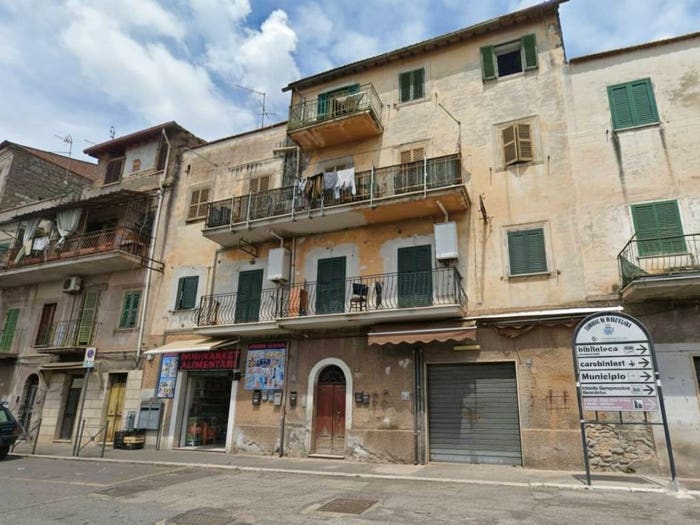 Appartamento trilocale in vendita in Piazza Novembre, Centro, Marcellina