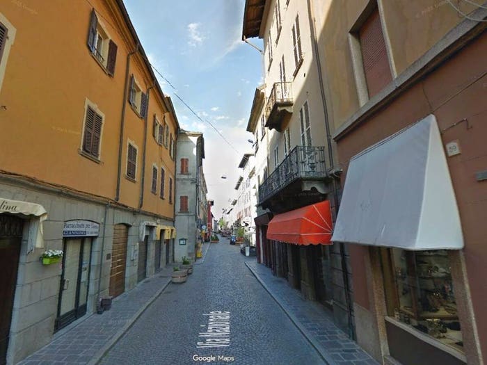 Appartamento trilocale in vendita in Via Nazionale, Centro, Borgo Val di Taro