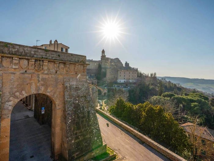 Appartamento con 6 locali in vendita in Via di Voltaia nel Corso, Centro, Montepulciano