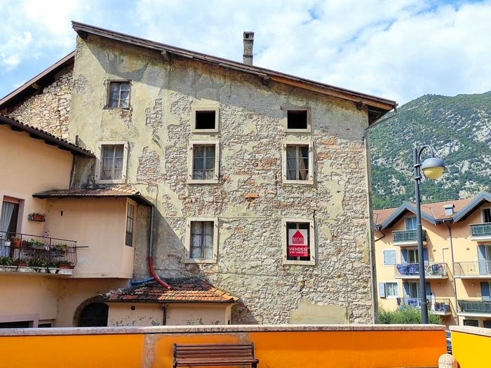 Casa con 6 locali in vendita in Via Nazionale, Padergnone, Vallelaghi