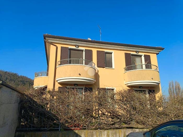 Appartamento trilocale in vendita in Via sant' apollinare, Santa Maria Del Piano, Montescudo Montecolombo