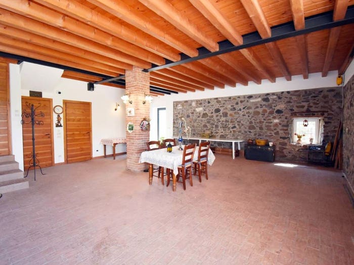 Casa con 6 locali in vendita in via laghi, Centro, Chiampo