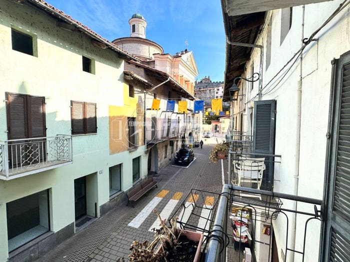 Casa trilocale in vendita in Via Trieste, Centro, Pavone Canavese