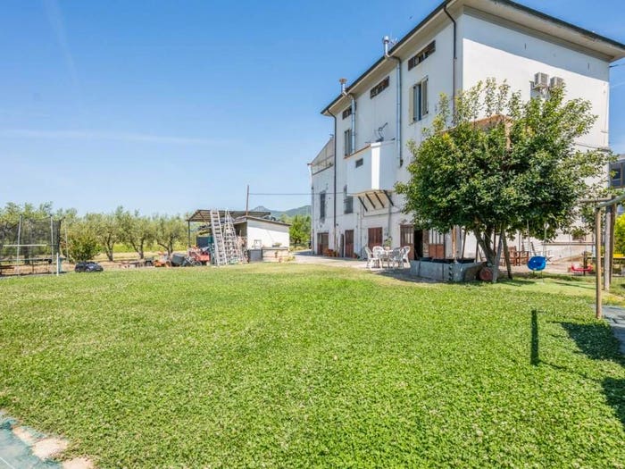 Casa con 5 locali in vendita in Via Tosco Romagnola, Semicentro, Cascina