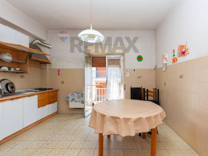 Appartamento quadrilocale in vendita in Viale Antonio Grassia, Bronte