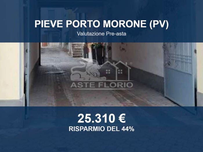Appartamento trilocale in vendita in Via Felice Cavallotti B, Centro, Pieve Porto Morone
