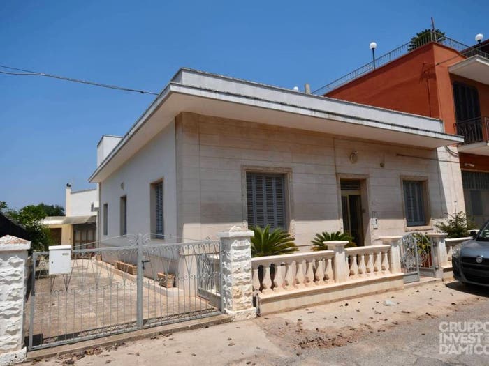 Casa con 6 locali in vendita in Via XXIV Maggio, Pezze di Greco Pozzo Faceto Montalbano, Fasano