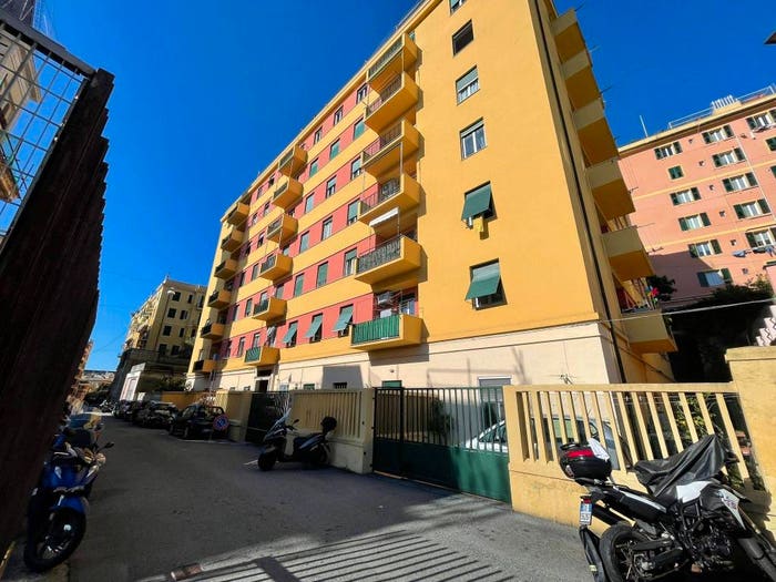 Appartamento con 5 locali in vendita in Via Gradisca, Manin, Genova