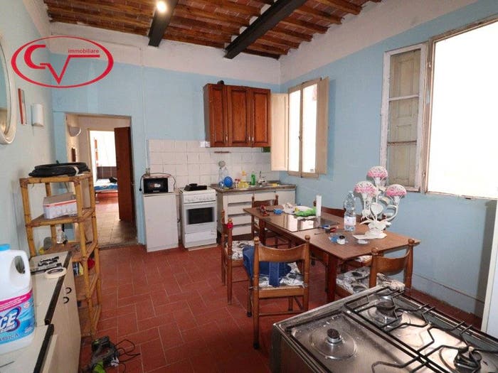 Appartamento quadrilocale in vendita in Via Roma, Città, Montevarchi