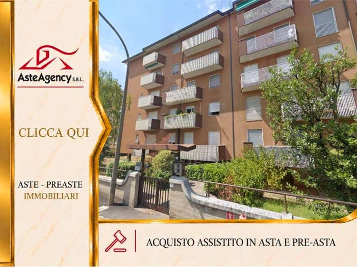 Appartamento quadrilocale in vendita in Via Carlo Dossi, Mazzo Pantanedo, Rho