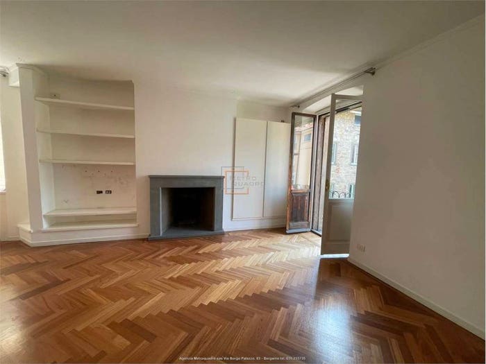 Appartamento quadrilocale in affitto in Duomo Piazza Vecchia, Bergamo