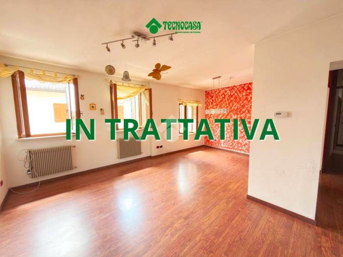 Appartamento quadrilocale in vendita in Via Della Fornace, Toppo, Travesio