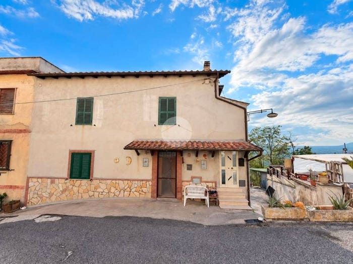 Appartamento quadrilocale in vendita in Via Fratelli Beguionot, Centro, Paliano