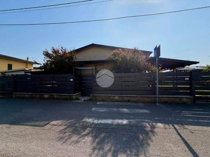 Casa quadrilocale in vendita in Via Italia, Centro, Orzivecchi