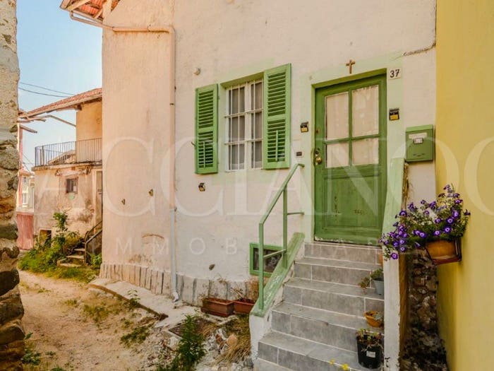Casa con 6 locali in vendita in Via Villa Sotto, Flecchia, Pray