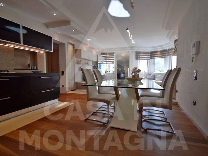 Appartamento quadrilocale in vendita in Via Dolomiti, Pineta, Laives