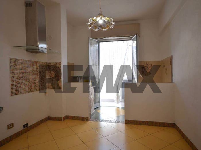 Appartamento quadrilocale in vendita in Piazza della Vittoria, Centro, Cairo Montenotte