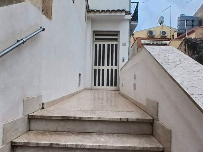 Appartamento quadrilocale in vendita in Corso Vittorio Emanuele, Modica Alta, Modica