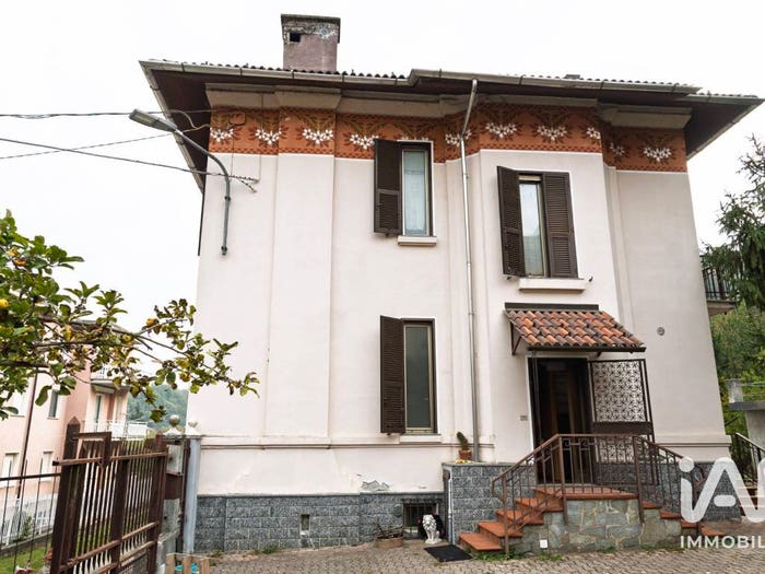 Casa con 6 locali in vendita in Via Piave, Bormida Genepro, Cengio