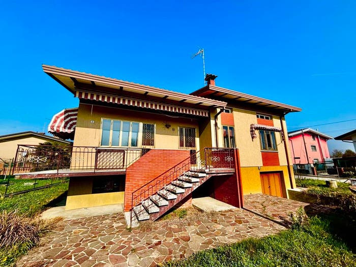 Casa con 6 locali in vendita in Viale della Repubblica, Centro, Fiume Veneto