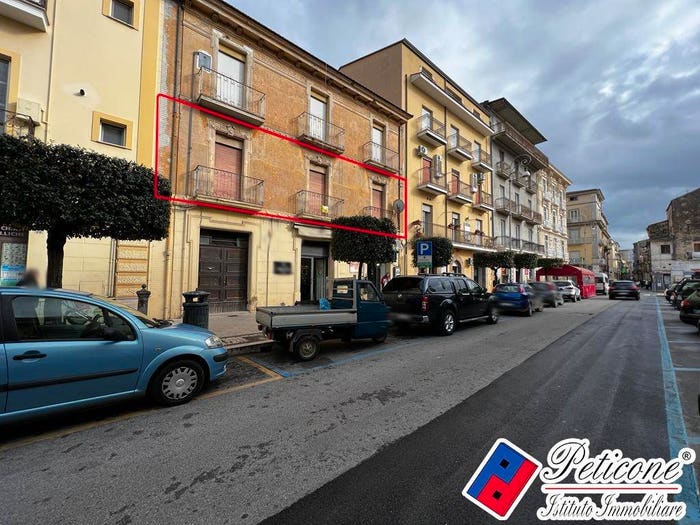 Appartamento con 6 locali in vendita in viale della libertà, Centro, Fondi