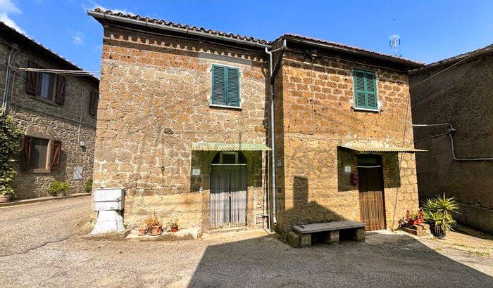 Casa con 5 locali in vendita in Via Fiordini, Centro, Montefiascone